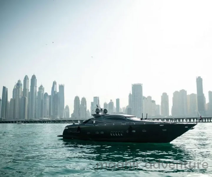 yacht-rental-services-in-dubai