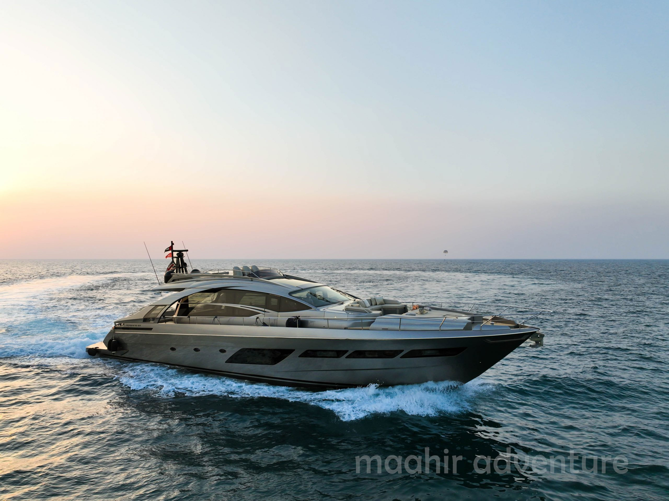 yacht-rental-services-in-dubai