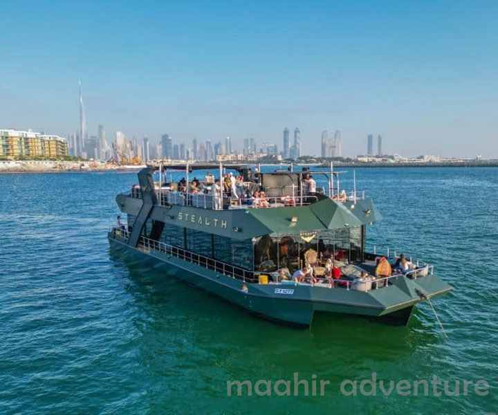 yacht-rental-services-in-dubai