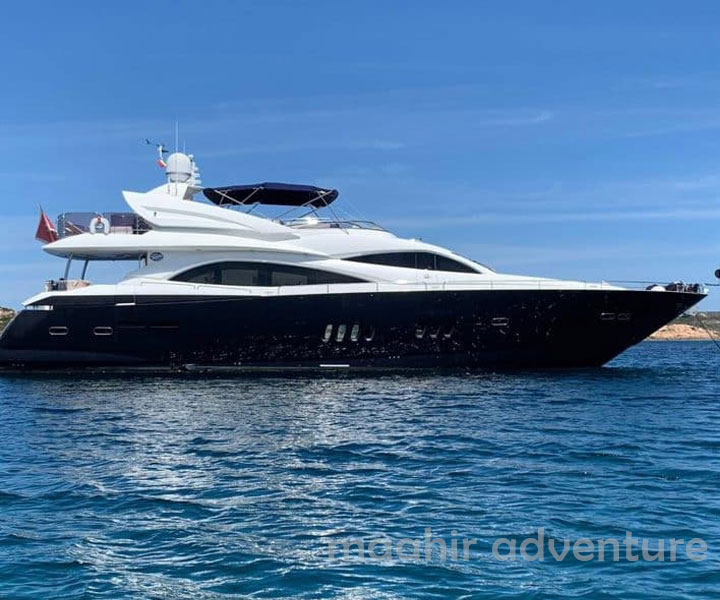 yacht-rental-services-in-dubai